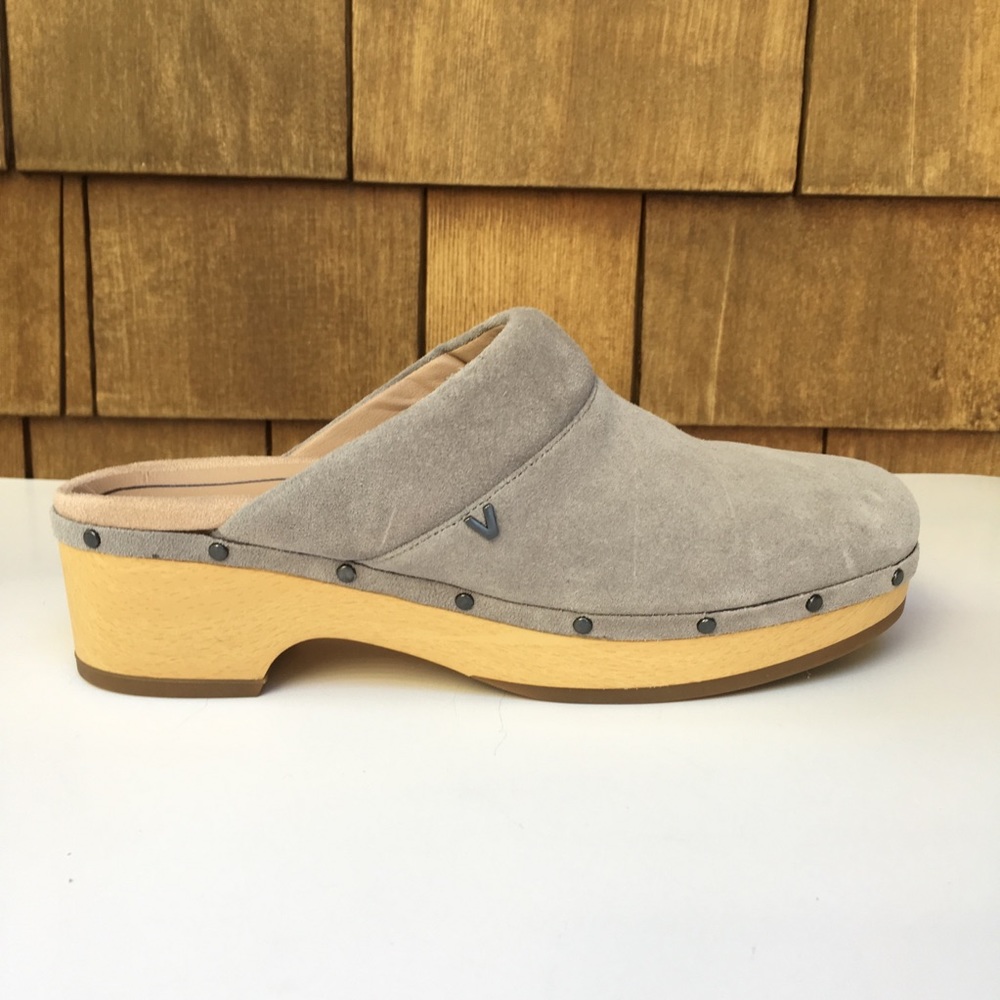 Vionic Kacie Clog Suede Orthotic Gray